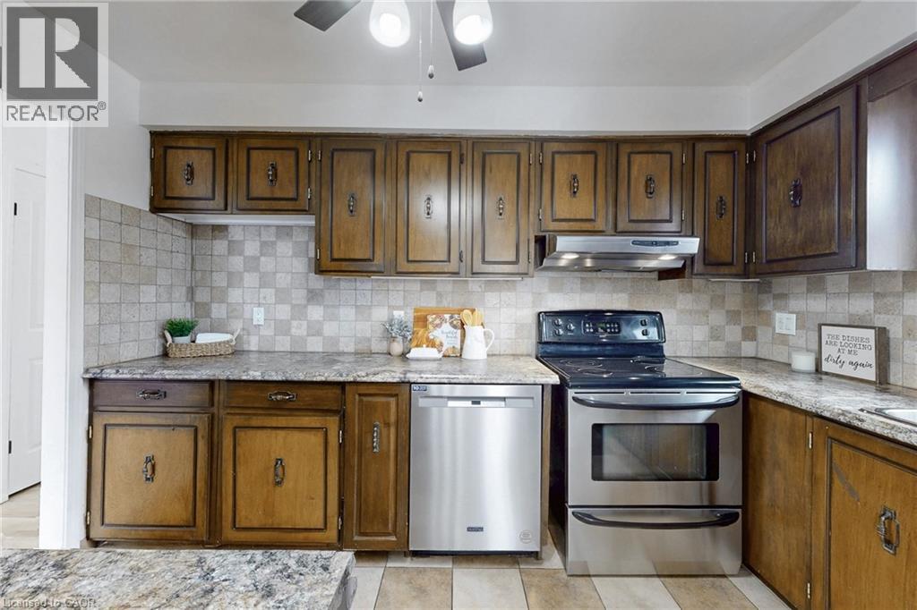 380 Magnolia Drive, Hamilton, Ontario  L9C 6N7 - Photo 11 - 40809503