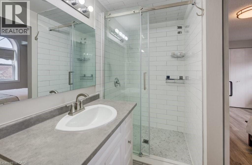 4 King William Court, Cambridge, Ontario  N3C 4J2 - Photo 18 - 40810155