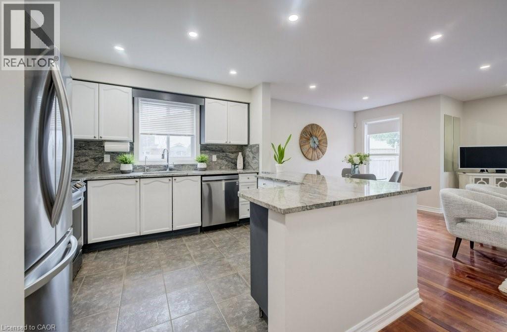 4 King William Court, Cambridge, Ontario  N3C 4J2 - Photo 4 - 40810155