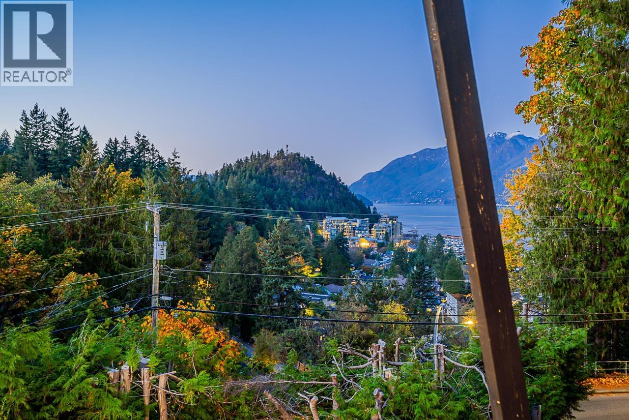 6446 Marine Drive, Vancouver, British Columbia  V7W 2S6 - Photo 40 - R3099097