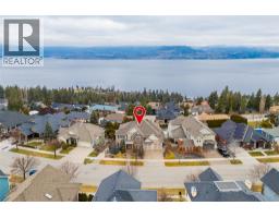 374 Quilchena Drive, Kelowna, British Columbia  V1W 4W4 - Photo 6 - 10379015