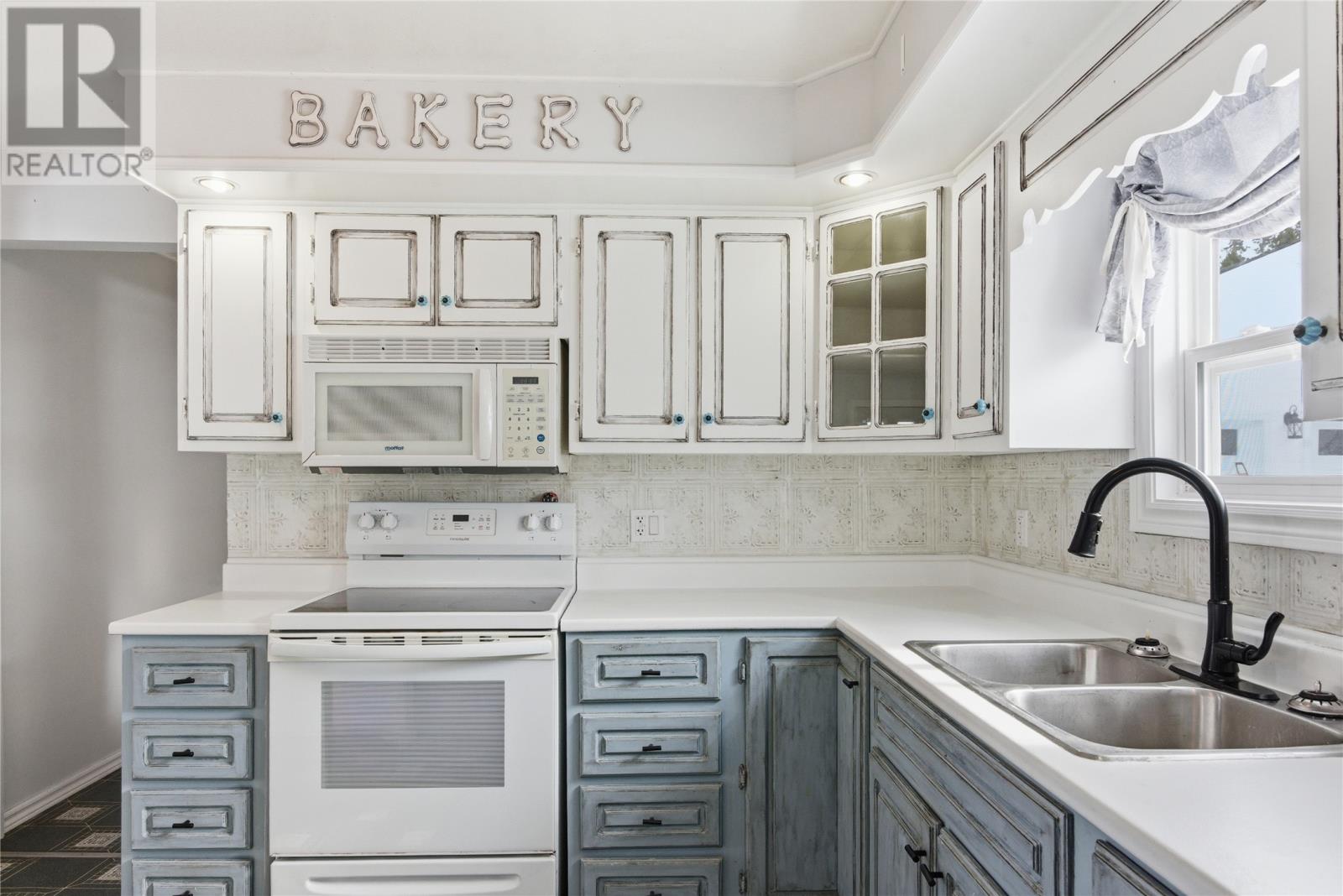 124 Riverside Road E, Glovertown, Newfoundland & Labrador  A0G 2M0 - Photo 9 - 1295179