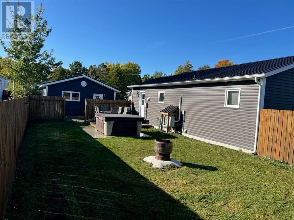 319 Jr Smallwood Boulevard, Gambo, Newfoundland & Labrador  A0G 1T0 - Photo 14 - 1295153