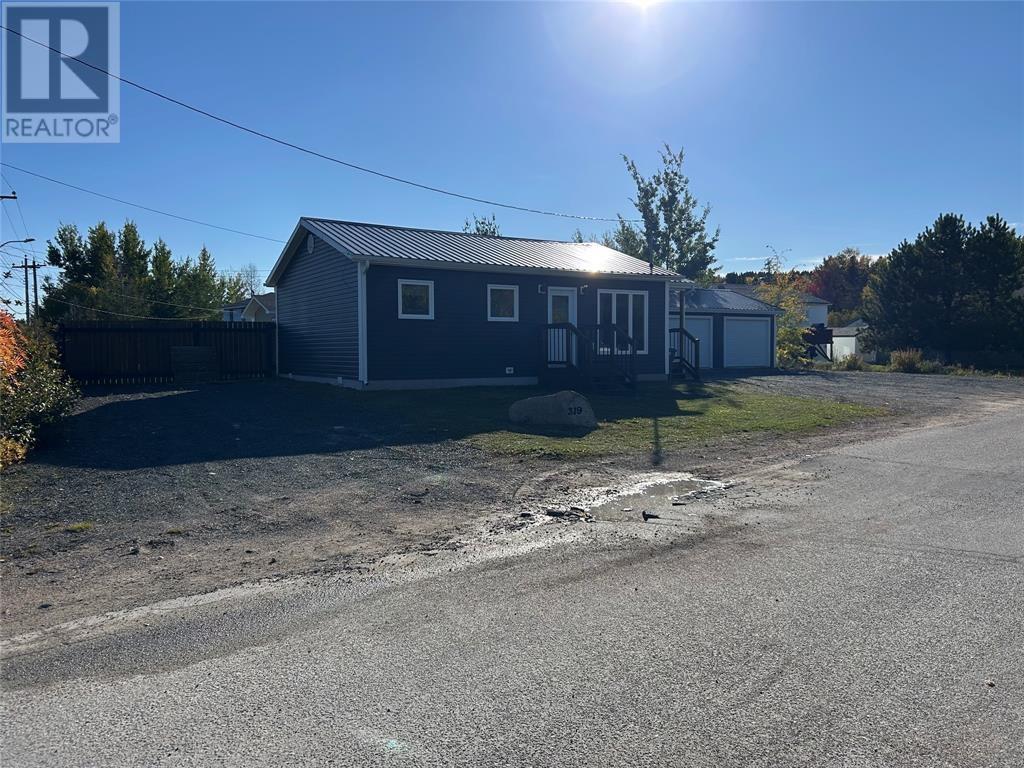 319 Jr Smallwood Boulevard, Gambo, Newfoundland & Labrador  A0G 1T0 - Photo 3 - 1295153