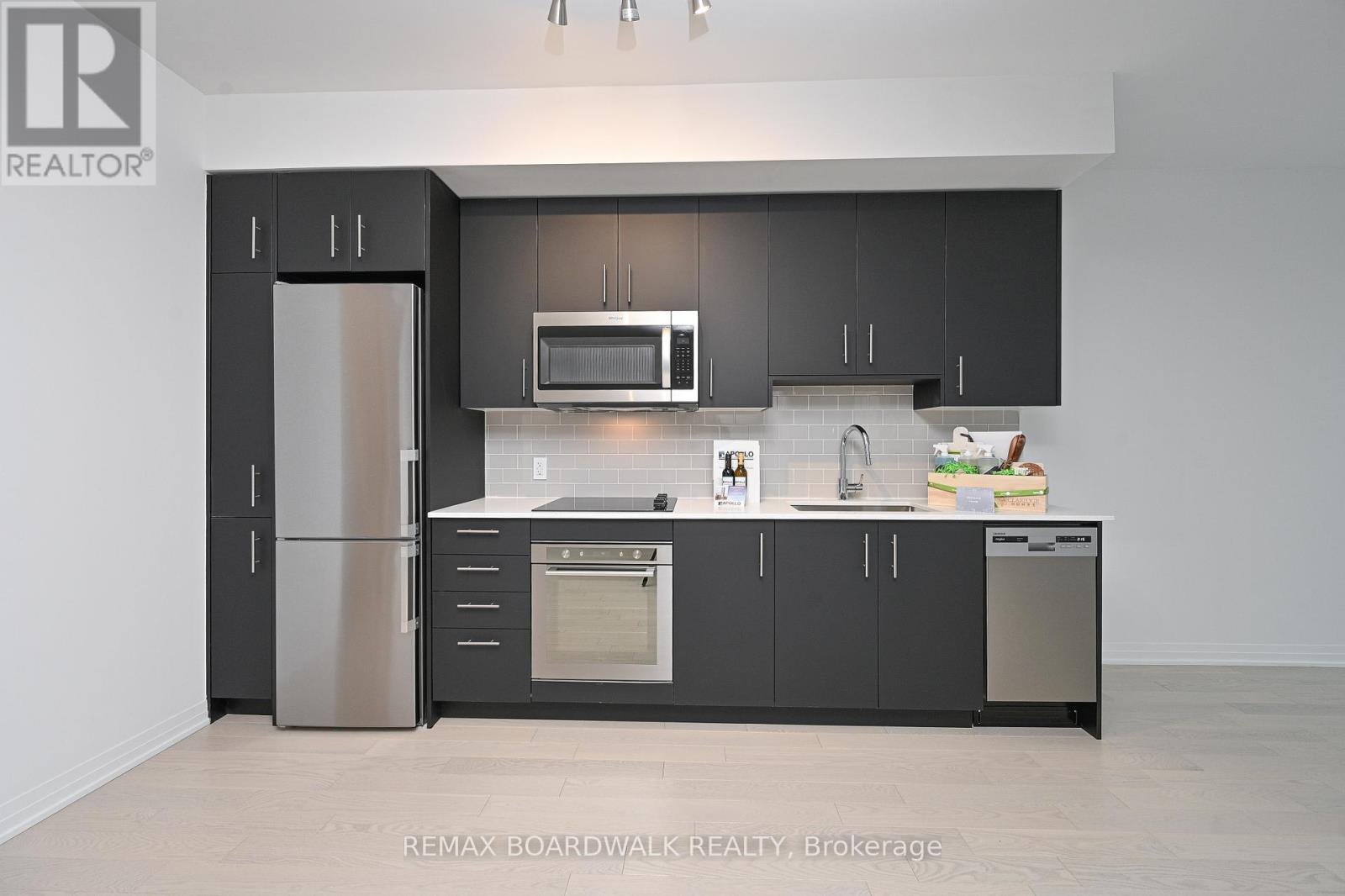 1803 - 805 Carling Avenue, Ottawa, Ontario  K1S 5W9 - Photo 10 - X12877162