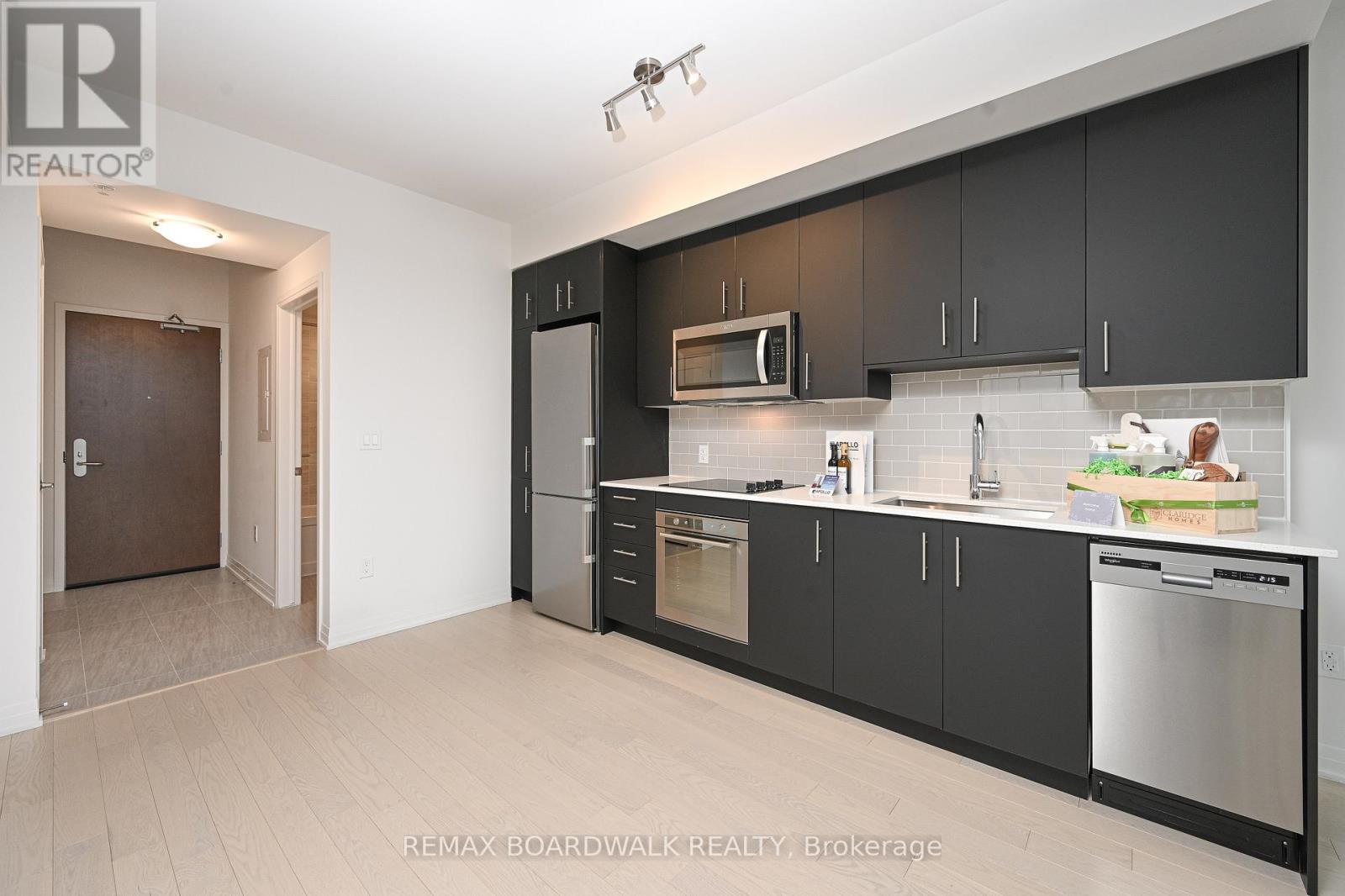 1803 - 805 Carling Avenue, Ottawa, Ontario  K1S 5W9 - Photo 11 - X12877162