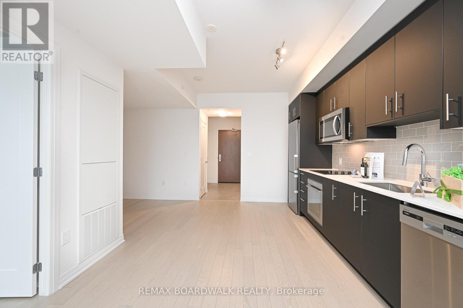 1803 - 805 Carling Avenue, Ottawa, Ontario  K1S 5W9 - Photo 13 - X12877162