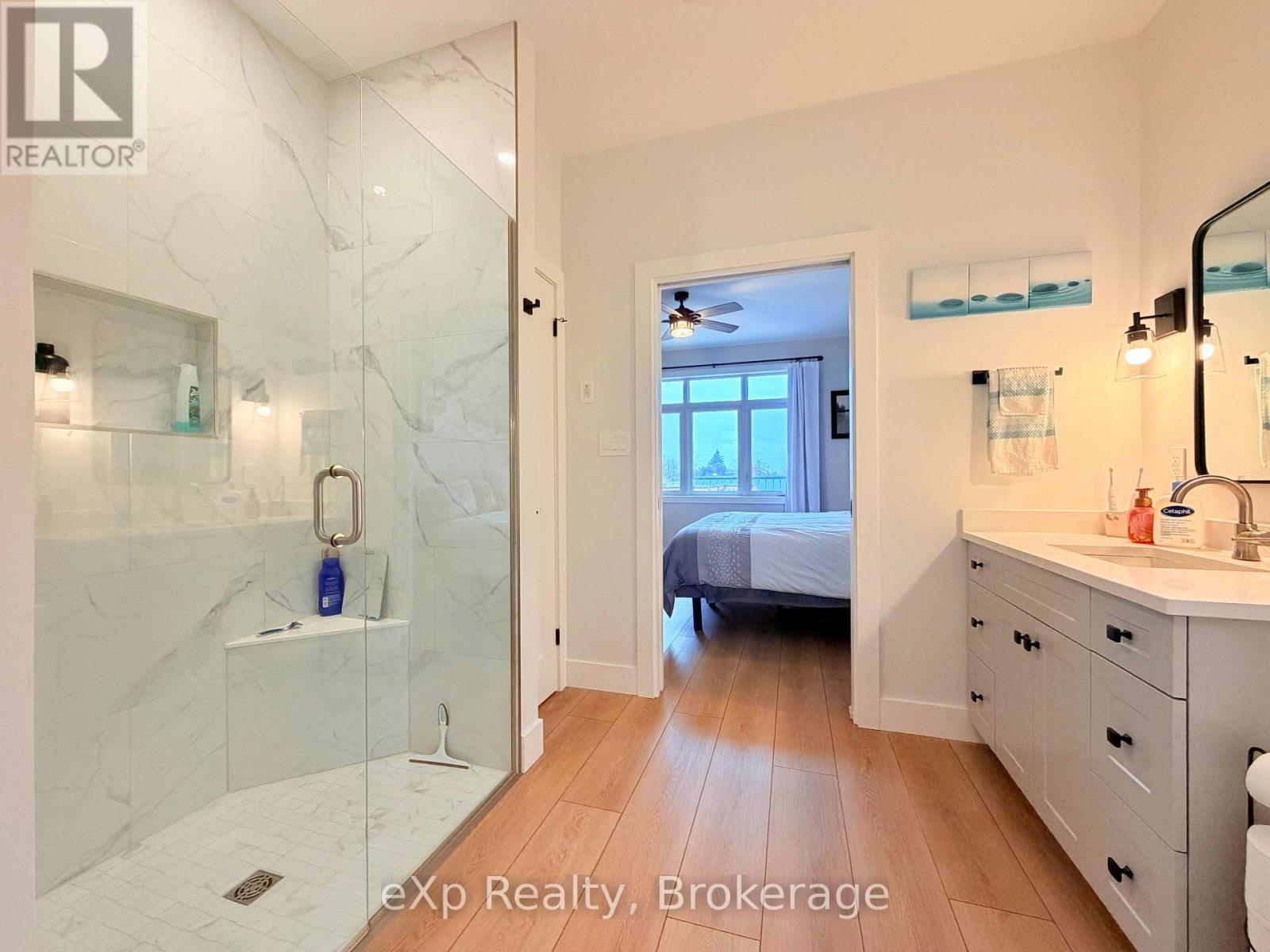 108 Irishwood Lane, Brockton, Ontario  N0G 2V0 - Photo 16 - X12876948