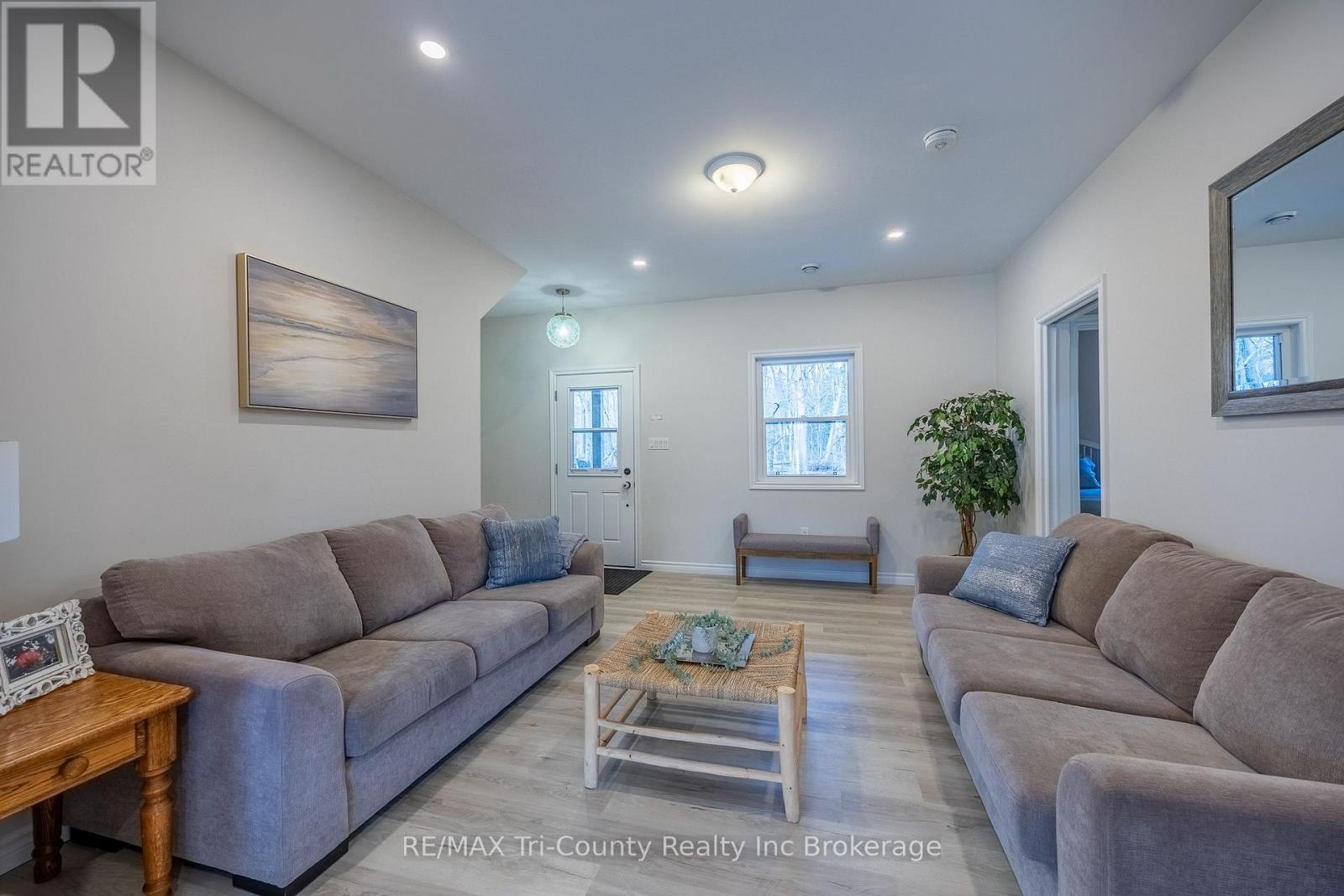 6 Addison Street, Bayham (Port Burwell), Ontario  N0J 1T0 - Photo 5 - X12877194