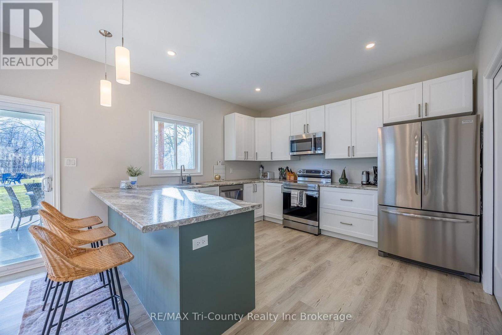 6 Addison Street, Bayham (Port Burwell), Ontario  N0J 1T0 - Photo 8 - X12877194