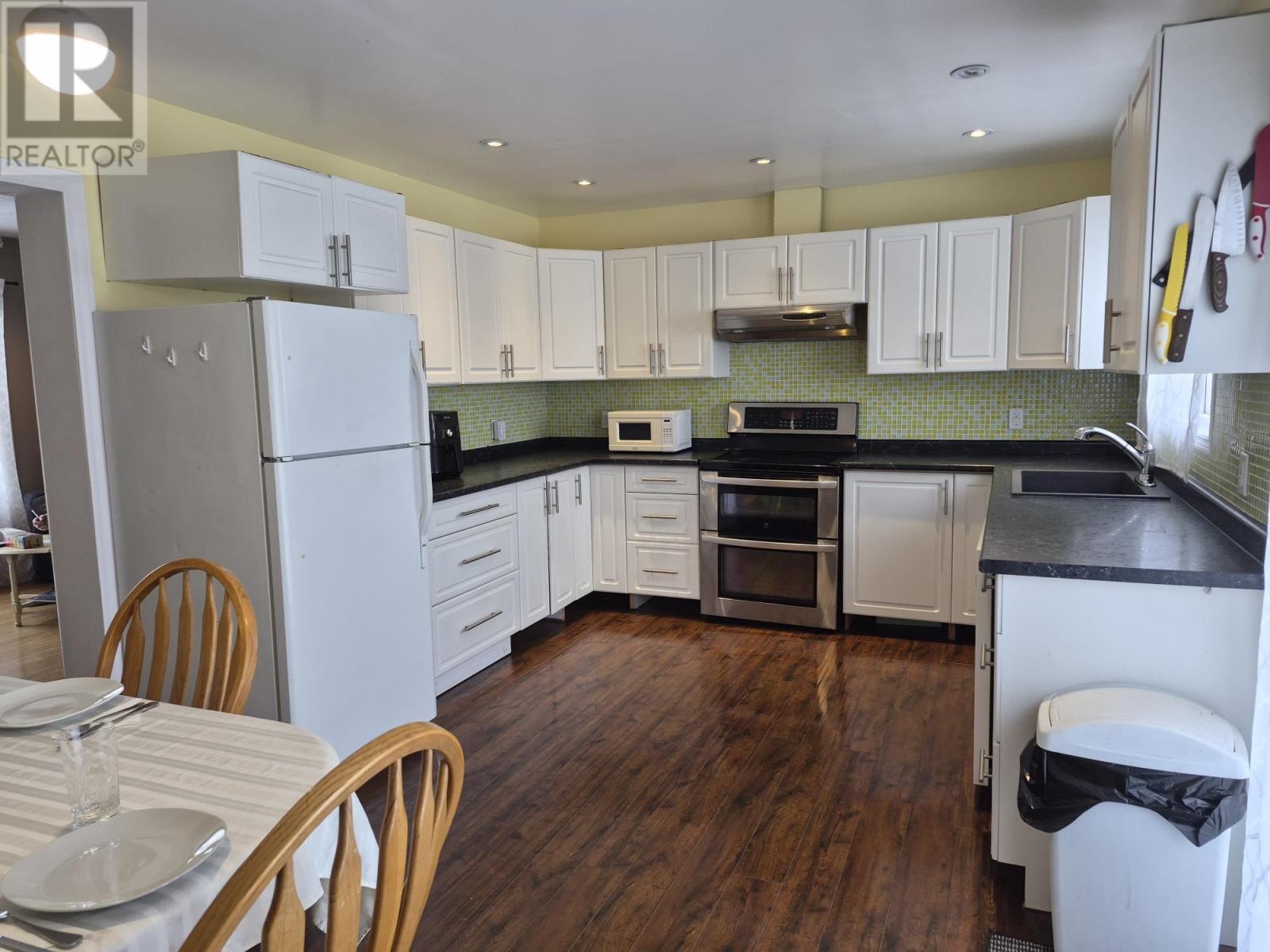 18 Lloyd Irwin Street, Marathon, Ontario  P0T 2E0 - Photo 13 - TB2600423