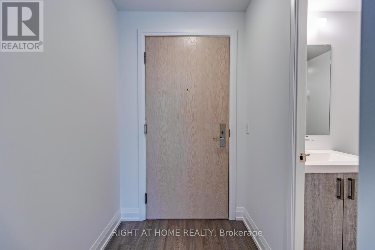 310 - 77 Mutual Street, Toronto, Ontario  M5B 0B9 - Photo 6 - C12877192