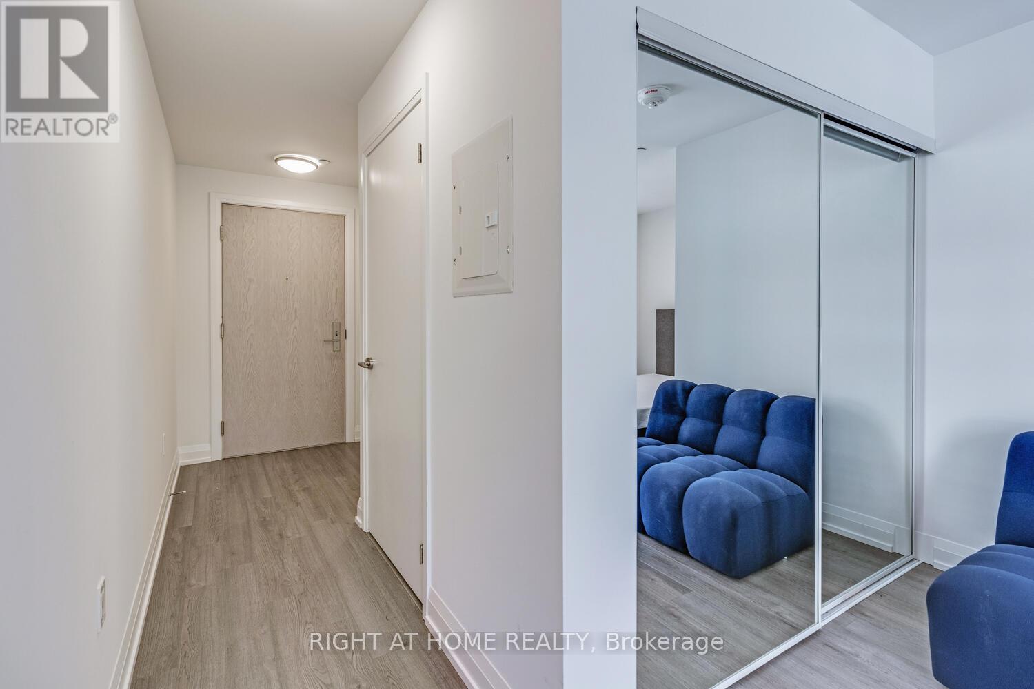 310 - 77 Mutual Street, Toronto, Ontario  M5B 0B9 - Photo 7 - C12877192