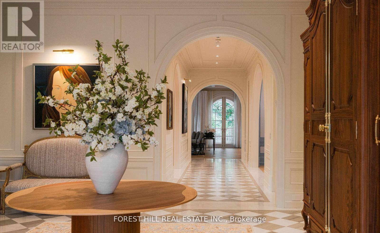 221 Forest Hill Road, Toronto, Ontario  M5P 2N3 - Photo 3 - C12877200