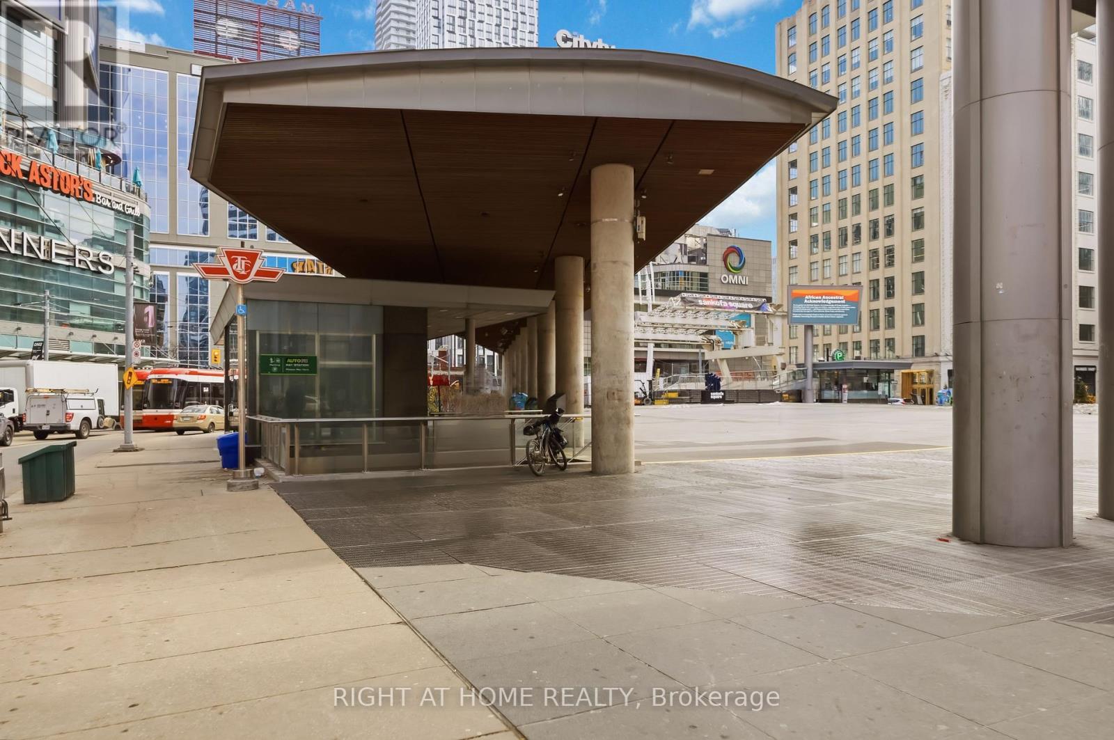 4106 - 210 Victoria Street, Toronto, Ontario  M5B 2R3 - Photo 21 - C12877038