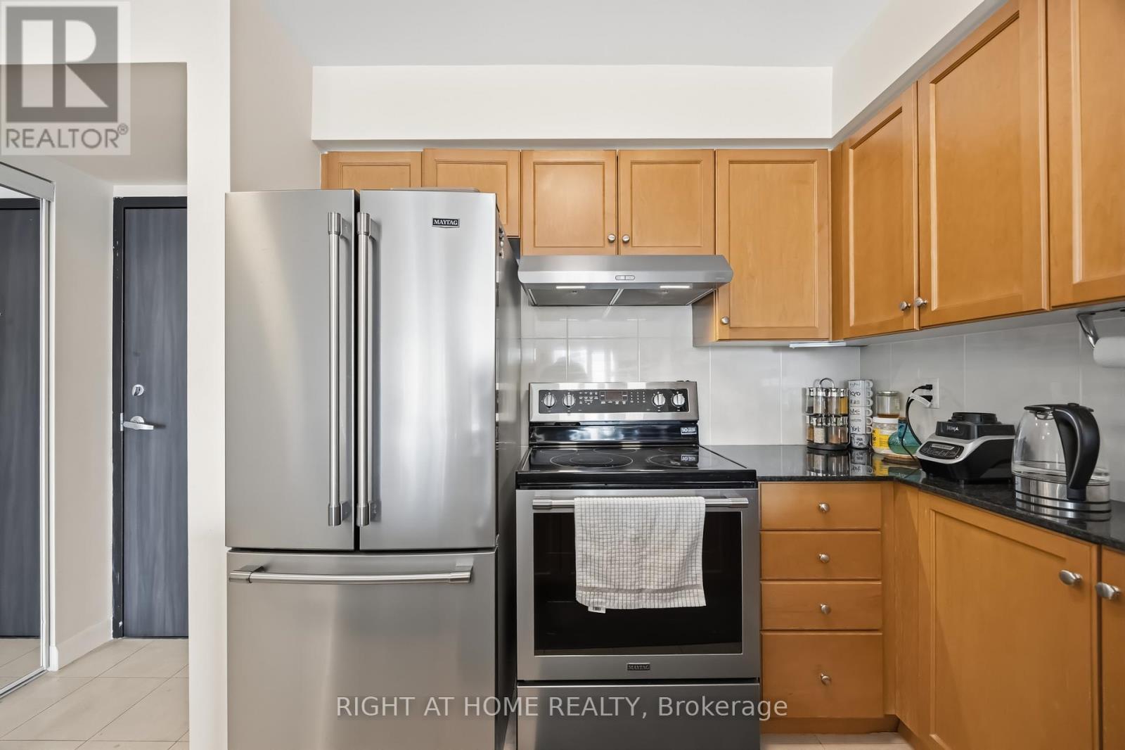 4106 - 210 Victoria Street, Toronto, Ontario  M5B 2R3 - Photo 9 - C12877038