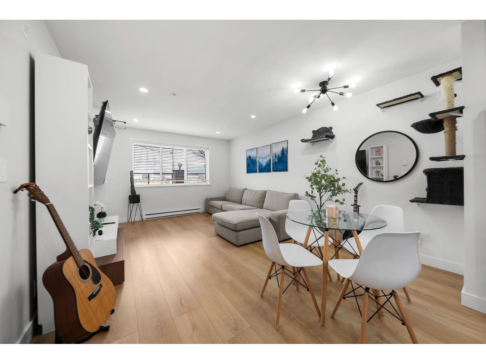 104 19774 56 Avenue, Langley, British Columbia  V3A 3X6 - Photo 2 - R3096176