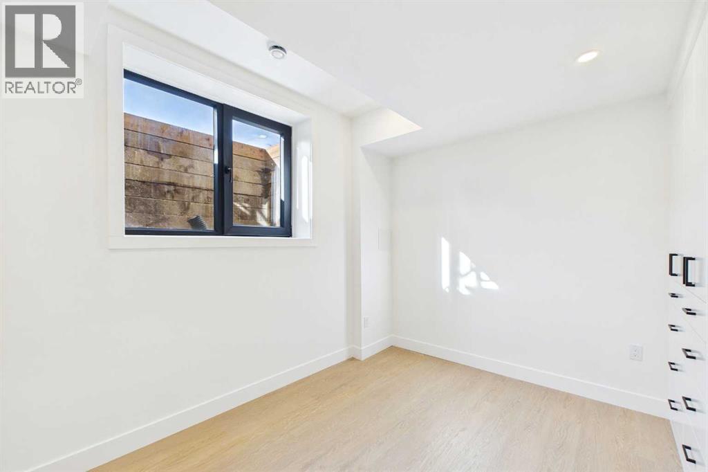 418 36 Street Sw, Calgary, Alberta  T3C 1P7 - Photo 33 - A2291204