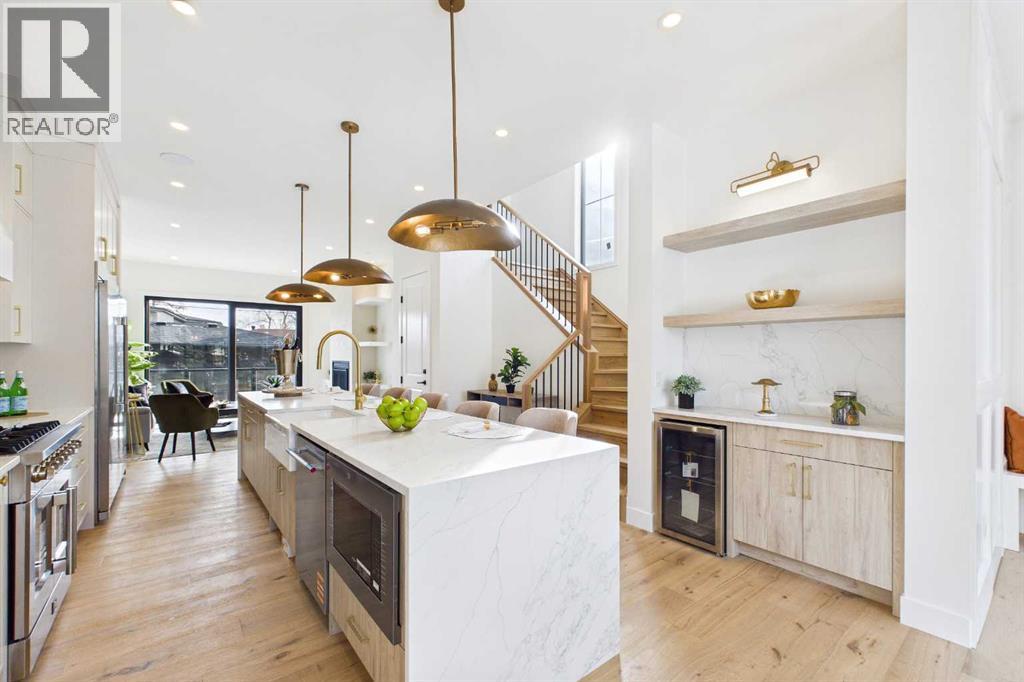 418 36 Street Sw, Calgary, Alberta  T3C 1P7 - Photo 11 - A2291204