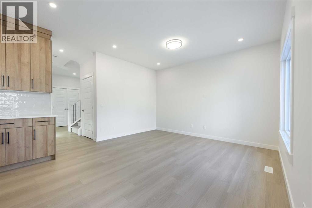 126 Sandpiper Bend, Chestermere, Alberta  T1X 2S8 - Photo 10 - A2292958