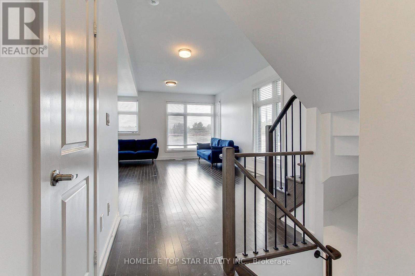 2646 Castlegate Crossing Drive, Pickering (Duffin Heights), Ontario  L1X 0H8 - Photo 12 - E12877144