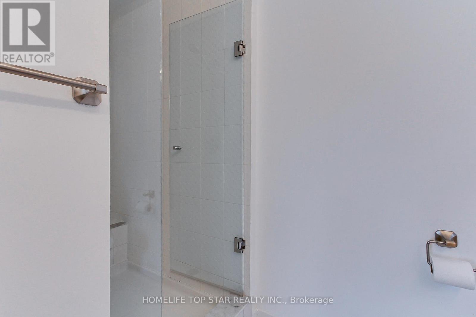 2646 Castlegate Crossing Drive, Pickering (Duffin Heights), Ontario  L1X 0H8 - Photo 33 - E12877144