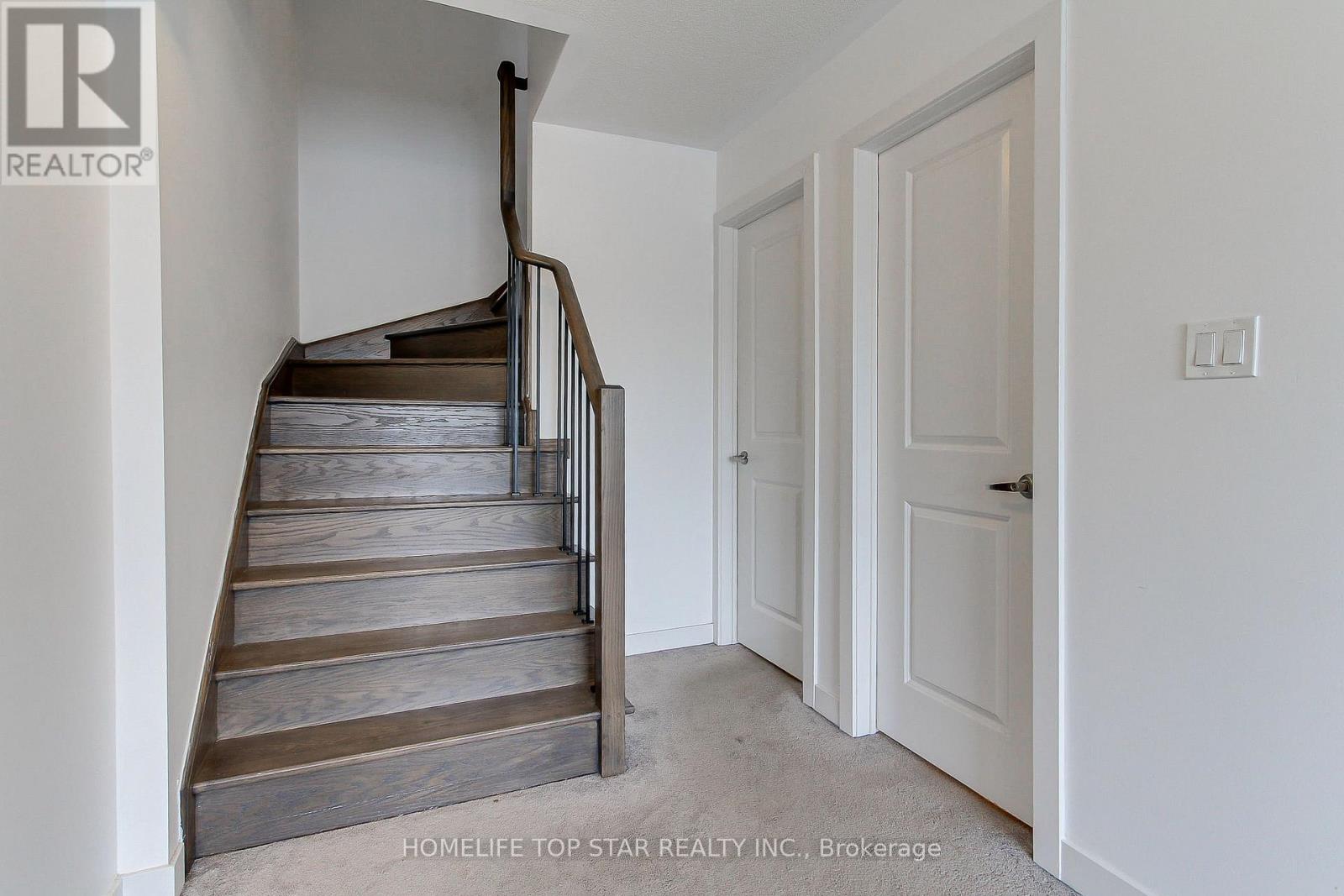 2646 Castlegate Crossing Drive, Pickering (Duffin Heights), Ontario  L1X 0H8 - Photo 7 - E12877144