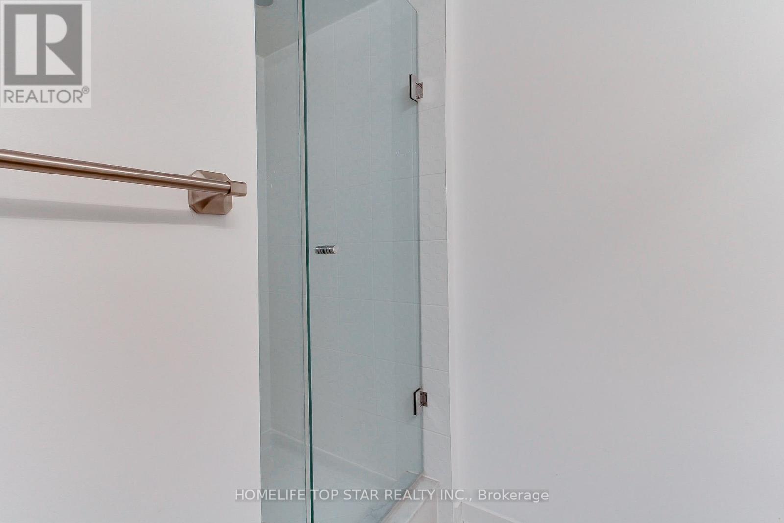 2646 Castlegate Crossing Drive, Pickering (Duffin Heights), Ontario  L1X 0H8 - Photo 9 - E12877144