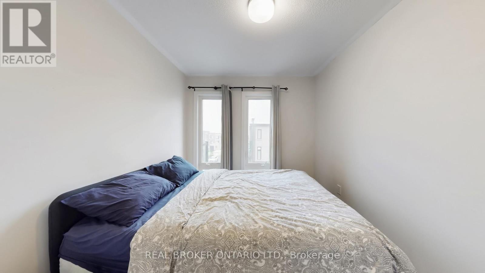 2508 Castlegate Crossing, Pickering (Duffin Heights), Ontario  L1X 0H8 - Photo 21 - E12877214