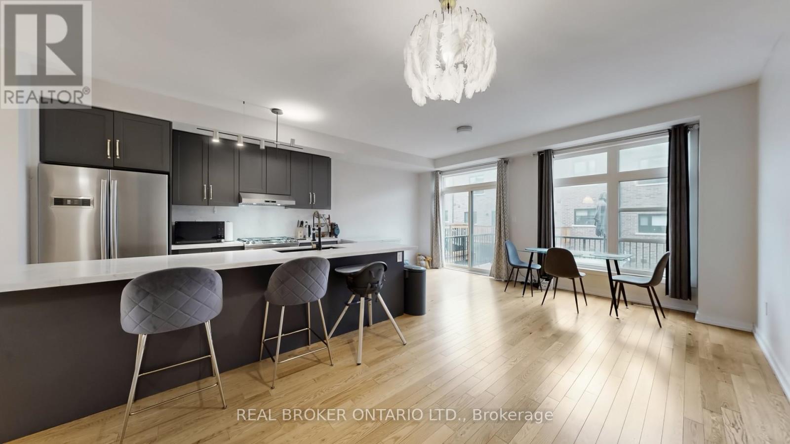 2508 Castlegate Crossing, Pickering (Duffin Heights), Ontario  L1X 0H8 - Photo 9 - E12877214