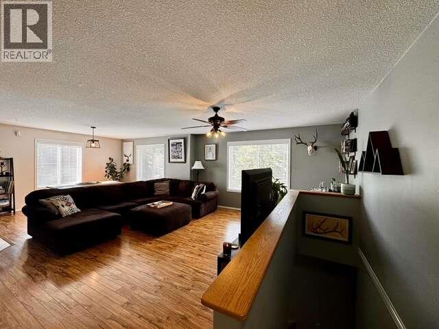 2095 Pass Creek Road, Castlegar, British Columbia  V1N 4T1 - Photo 14 - 10379218