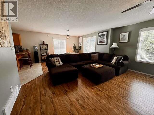 2095 Pass Creek Road, Castlegar, British Columbia  V1N 4T1 - Photo 15 - 10379218