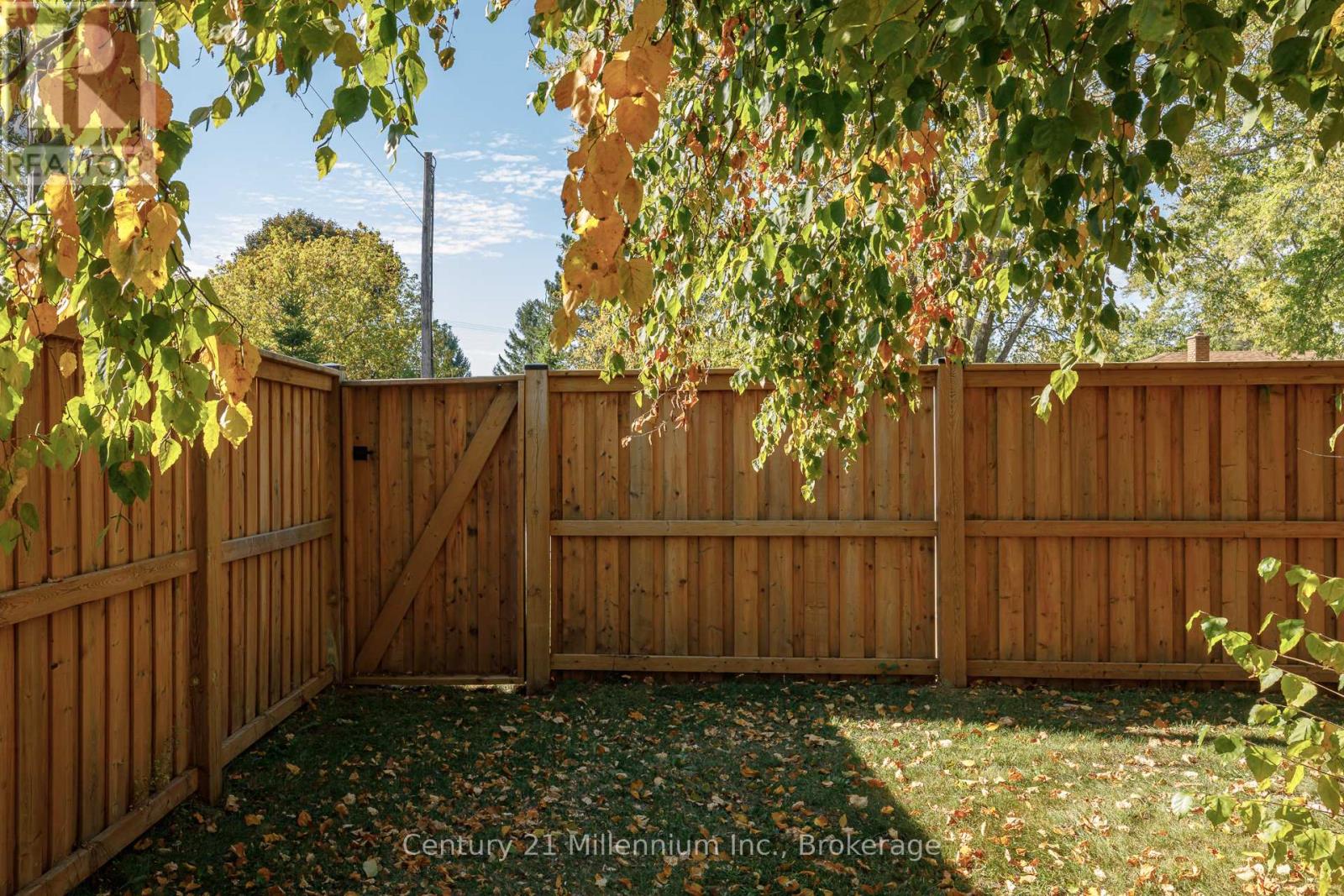 213 Jane Street, Clearview (Stayner), Ontario  L0M 1S0 - Photo 44 - S12877204