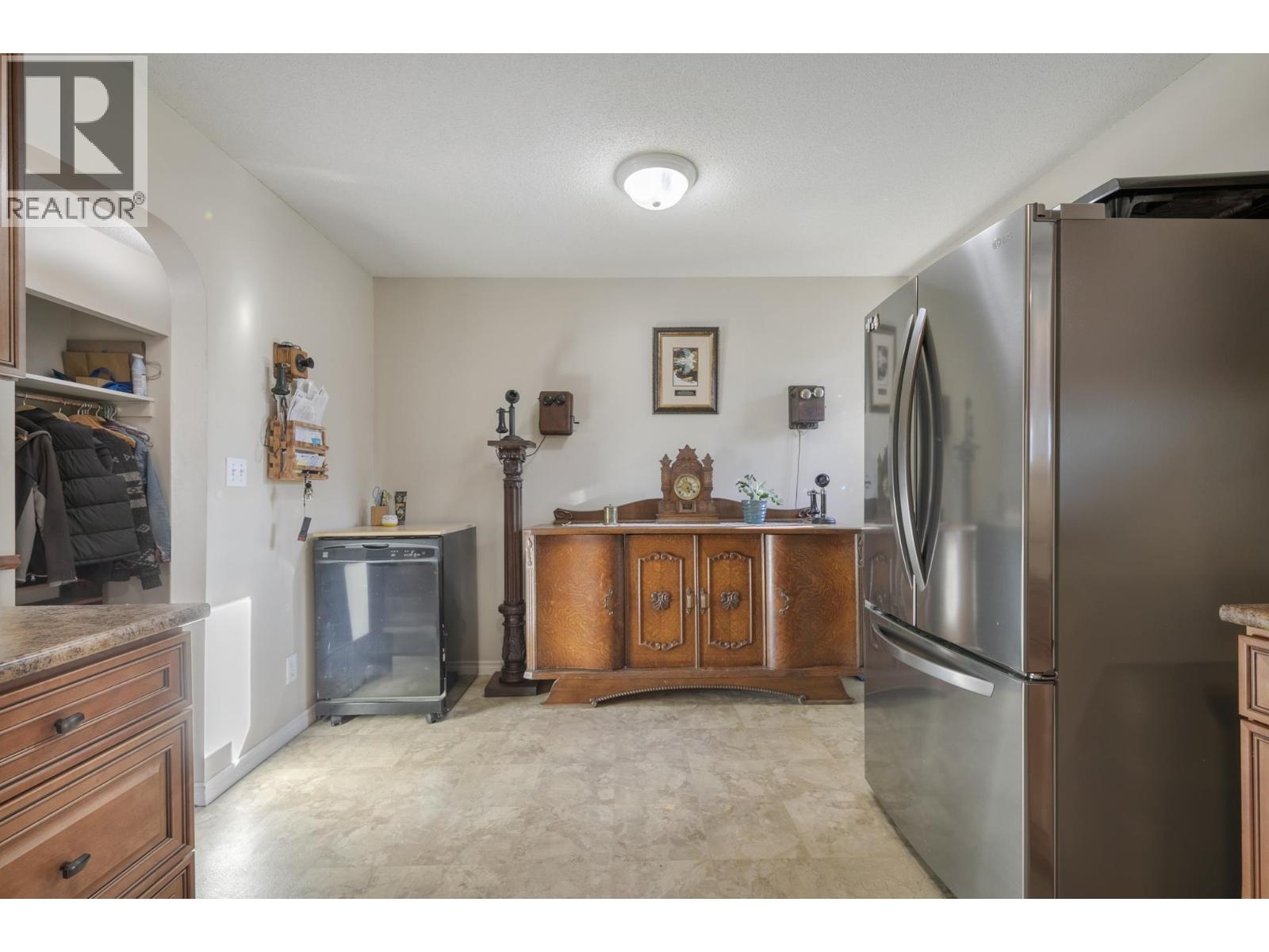 21656 Donovan Avenue, Maple Ridge, British Columbia  V2X 3A3 - Photo 13 - R3099219