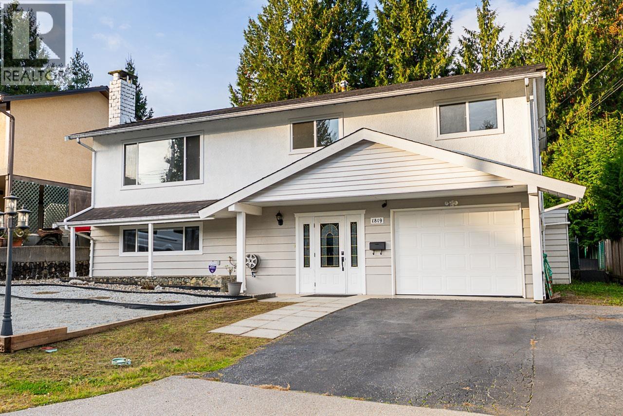 1819 CHALMERS AVENUE, port coquitlam, British Columbia