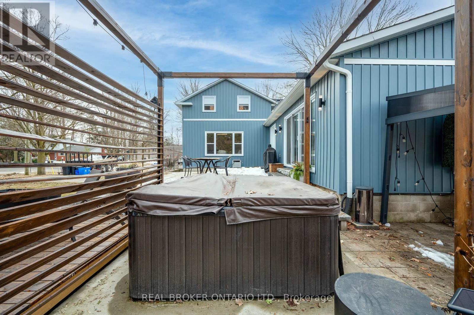 1043 Queens Bush Road, Wellesley, Ontario  N1B 2T0 - Photo 24 - X12872424