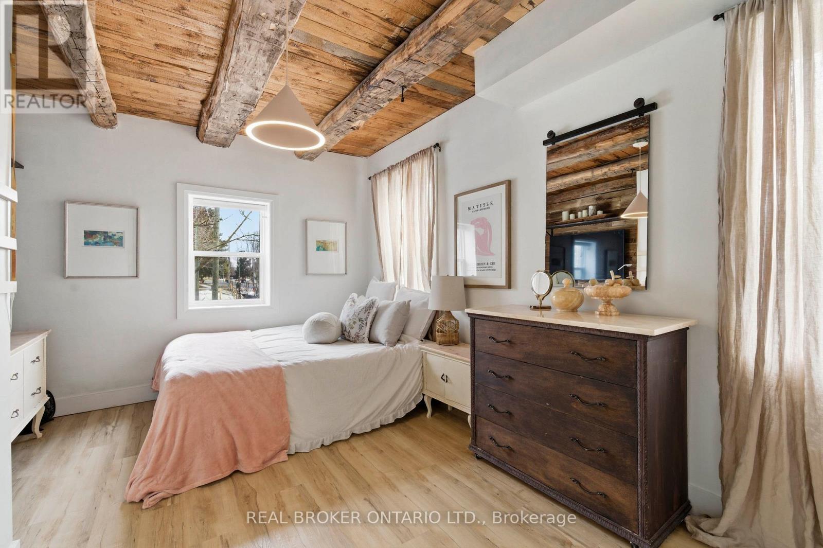 1043 Queens Bush Road, Wellesley, Ontario  N1B 2T0 - Photo 9 - X12872424