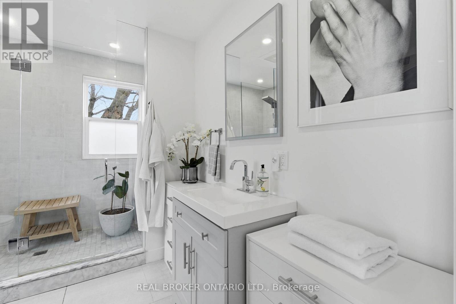 1043 Queens Bush Road, Wellesley, Ontario  N1B 2T0 - Photo 13 - X12872424