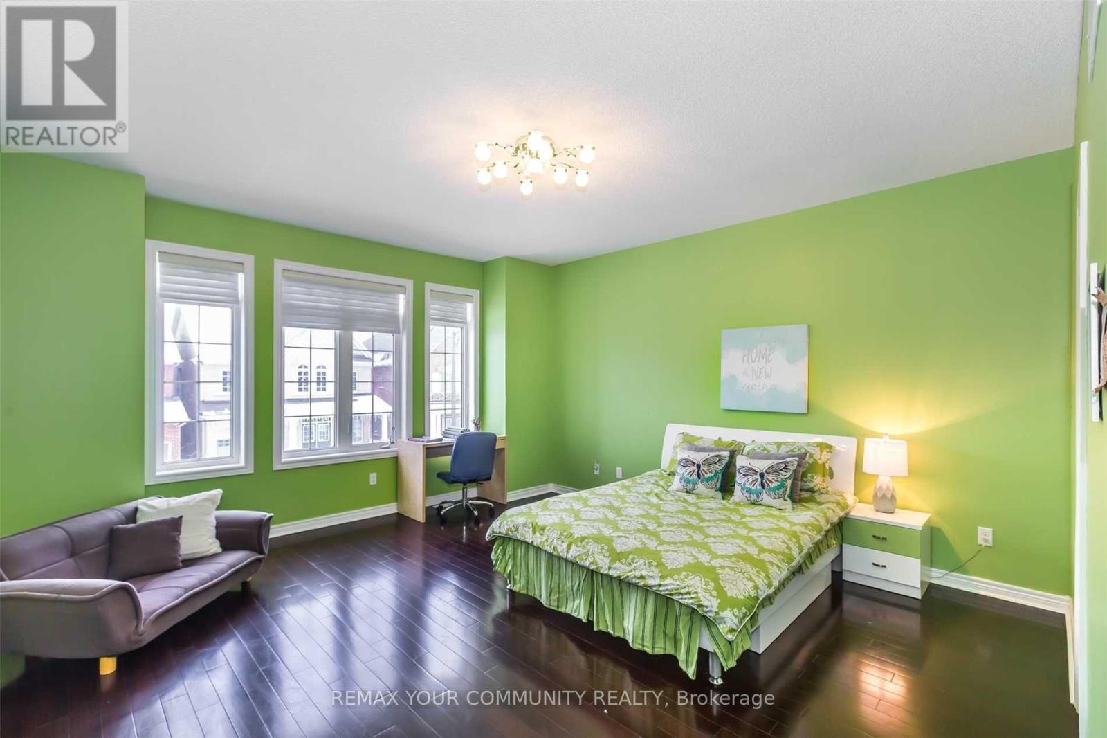 16 Foshan Avenue, Markham (Berczy), Ontario  L6C 0S1 - Photo 12 - N12877116