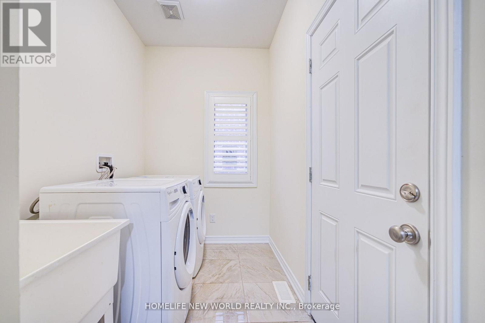 88 Roth Street, Aurora, Ontario  L4G 0W7 - Photo 31 - N12877202