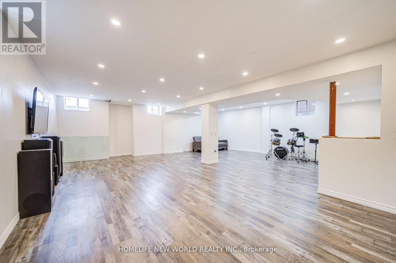 88 Roth Street, Aurora, Ontario  L4G 0W7 - Photo 33 - N12877202