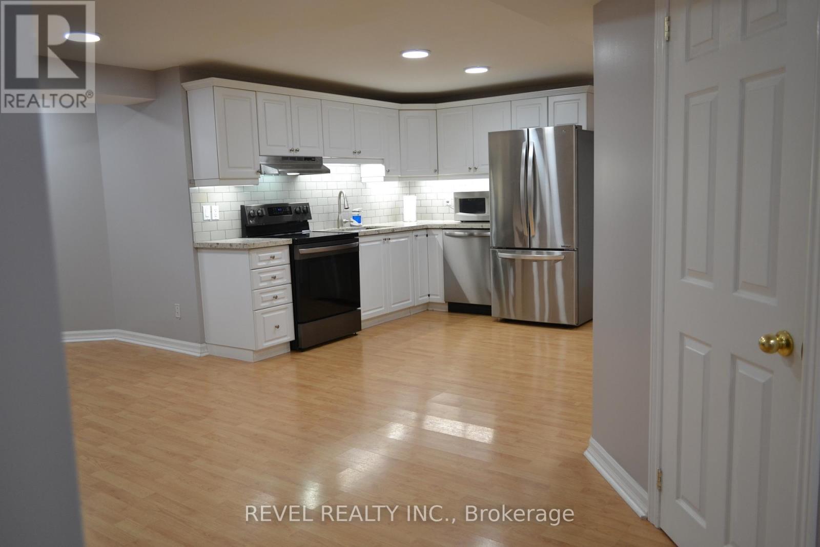 Bsmt - 251 Deerglen Terrace, Aurora (Aurora Grove), Ontario  L4G 6Y6 - Photo 7 - N12877208