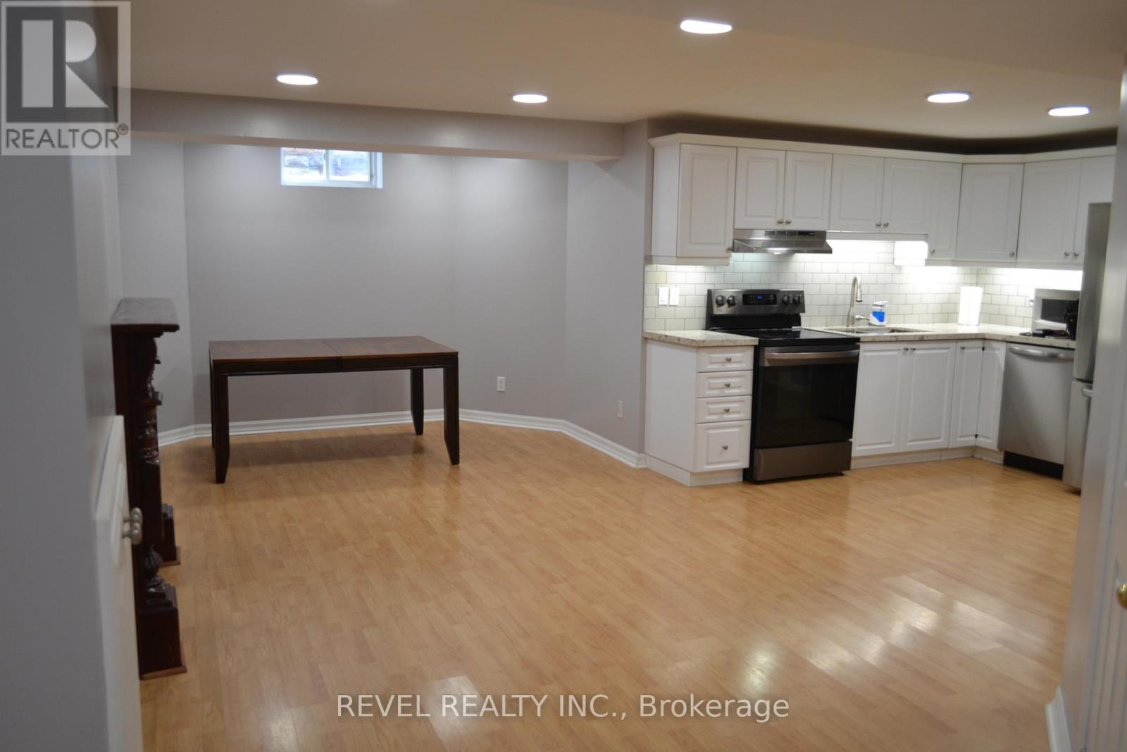 Bsmt - 251 Deerglen Terrace, Aurora (Aurora Grove), Ontario  L4G 6Y6 - Photo 8 - N12877208