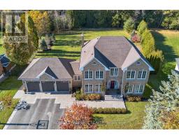 40 CAMPBELL DRIVE, Uxbridge, Ontario