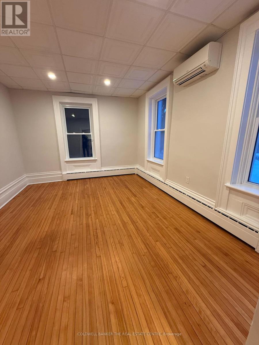 Main - 59a Wellington Street E, Aurora (Aurora Village), Ontario  L4G 1H6 - Photo 10 - N12877216