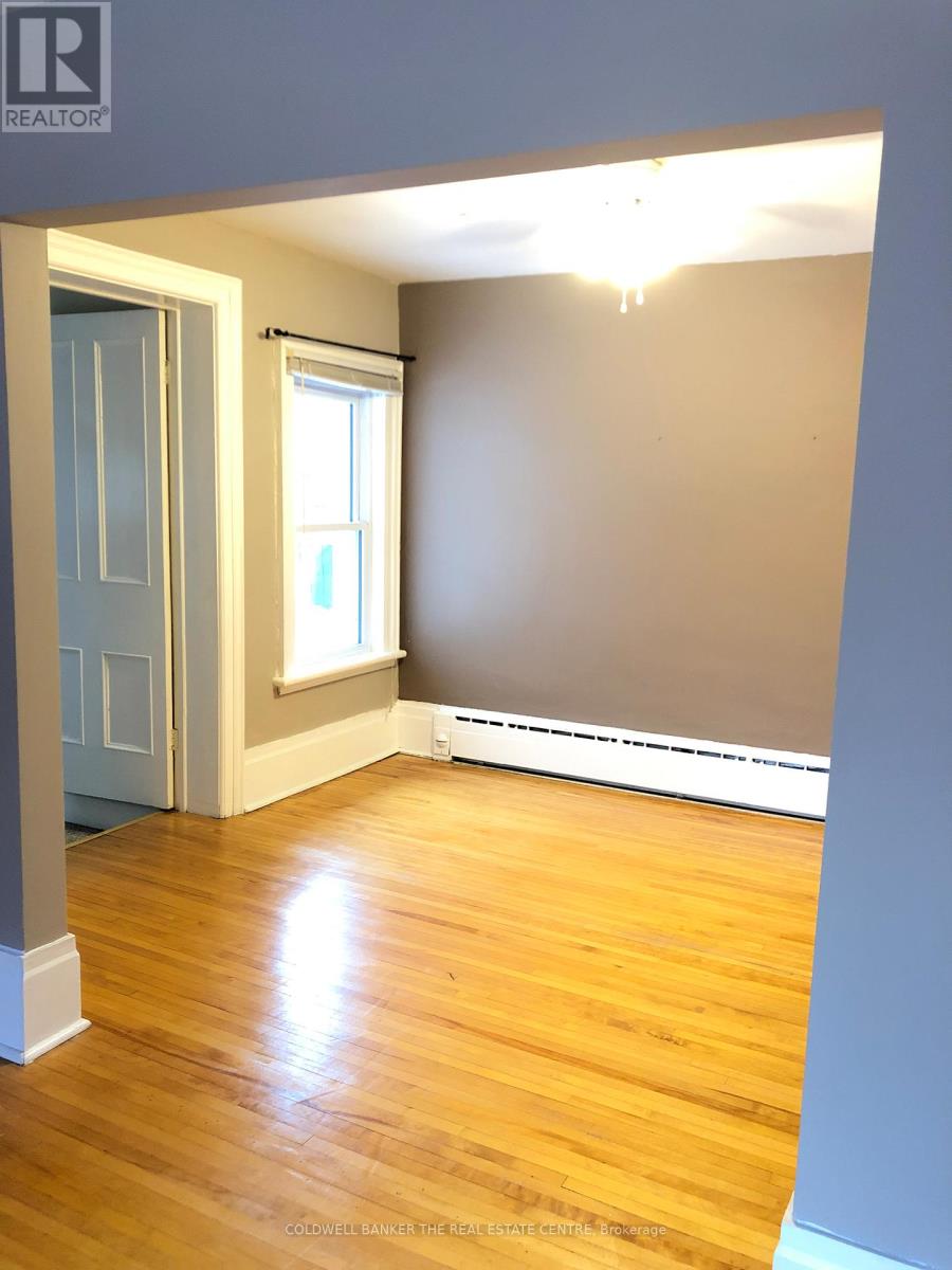 Upper - 59b Wellington Street E, Aurora (Aurora Village), Ontario  L4G 1H6 - Photo 11 - N12877222