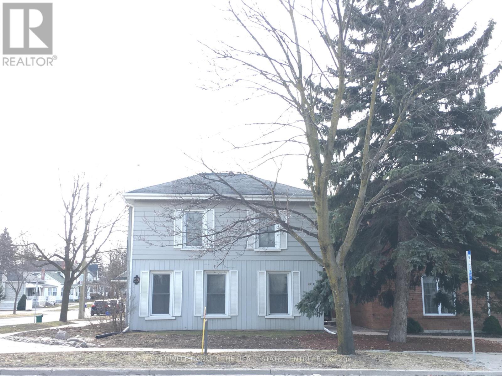 Upper - 59b Wellington Street E, Aurora (Aurora Village), Ontario  L4G 1H6 - Photo 2 - N12877222