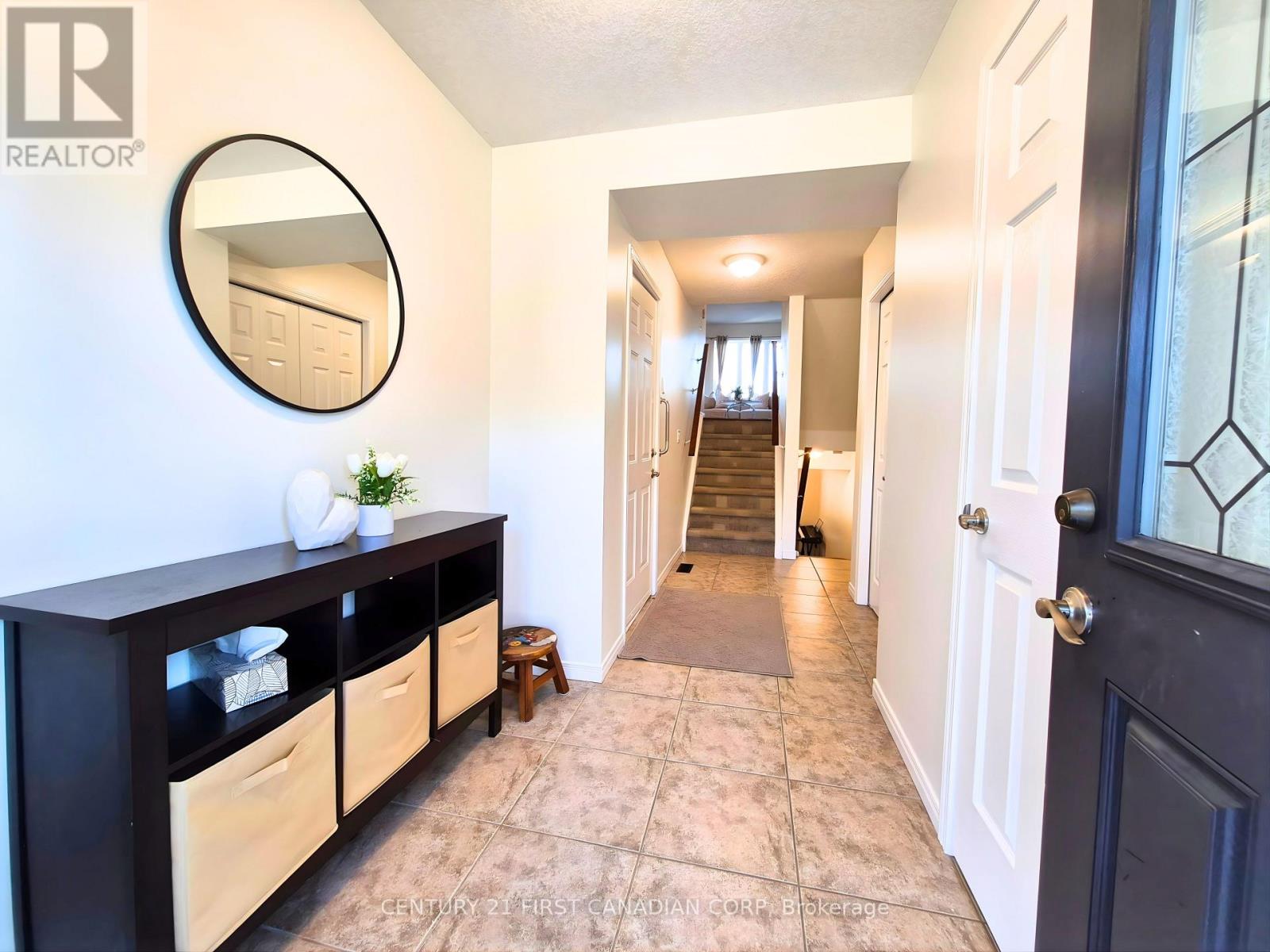 1 - 582 Hyde Park Road, London North, Ontario  N6H 3S1 - Photo 2 - X12842030