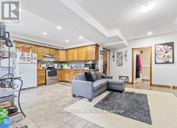 35 Ontario Road, Welland, Ontario  L3B 5C1 - Photo 5 - X12868740