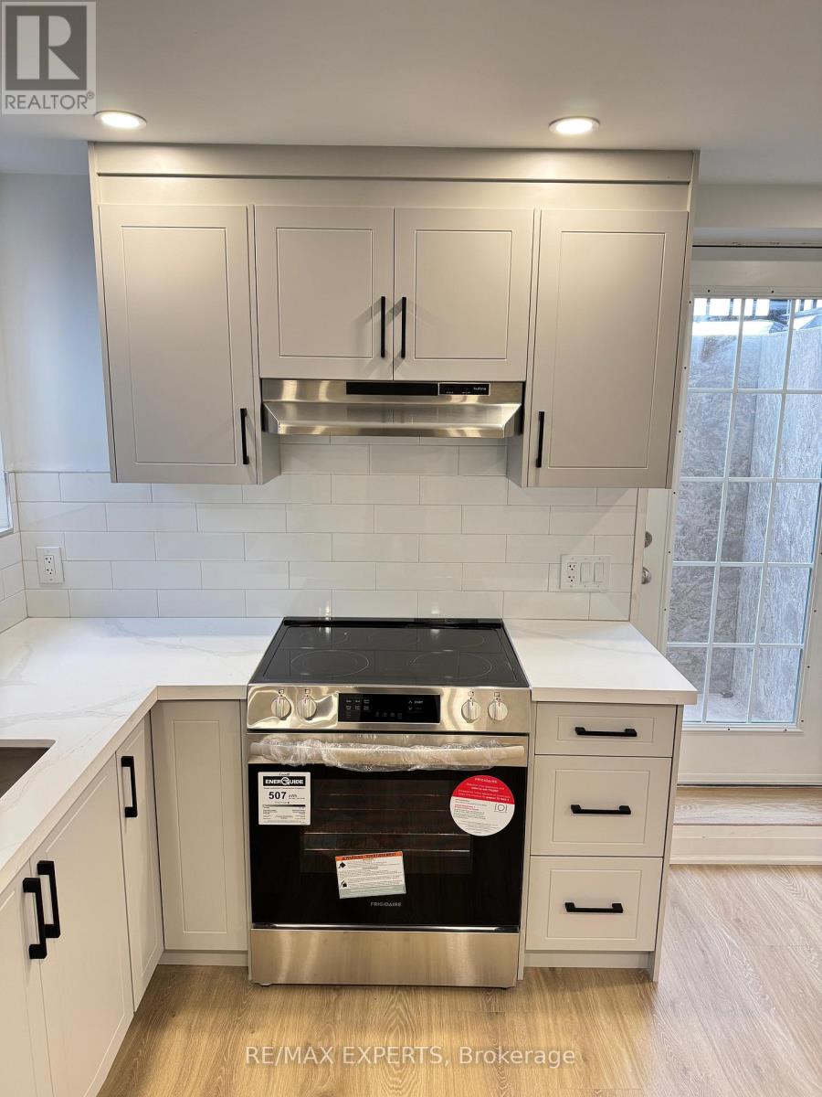 1279 Sweetfern Crescent, Milton (Cb Cobban), Ontario  L9E 1M1 - Photo 8 - W12877112